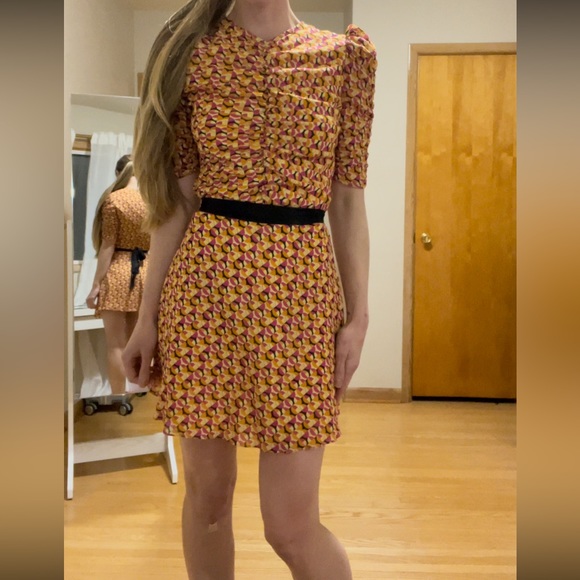 Geometric Silk Dress with Puff Sleeves - Picture 6 of 7